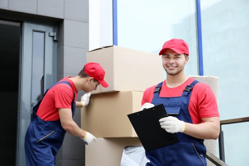 Packing boxes and moving supplies for Crystal Palace homes