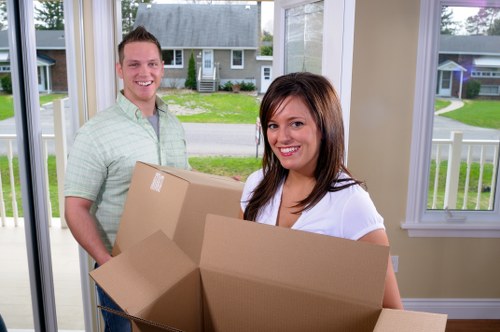 Packing and loading support for house removals in Crystal Palace