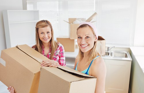 Removal workers reassessing conditions during a move